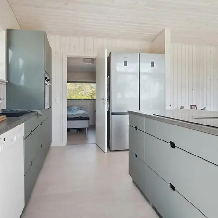 Toska - 100m To The Fjord By Interhome