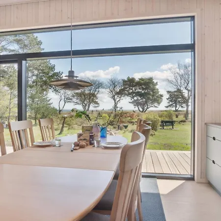 Toska - 100m To The Fjord By Interhome *